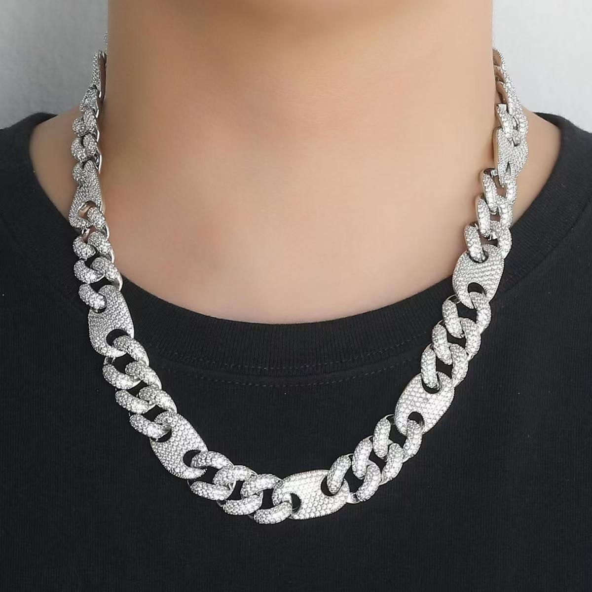 Trendy Cuban necklace for men