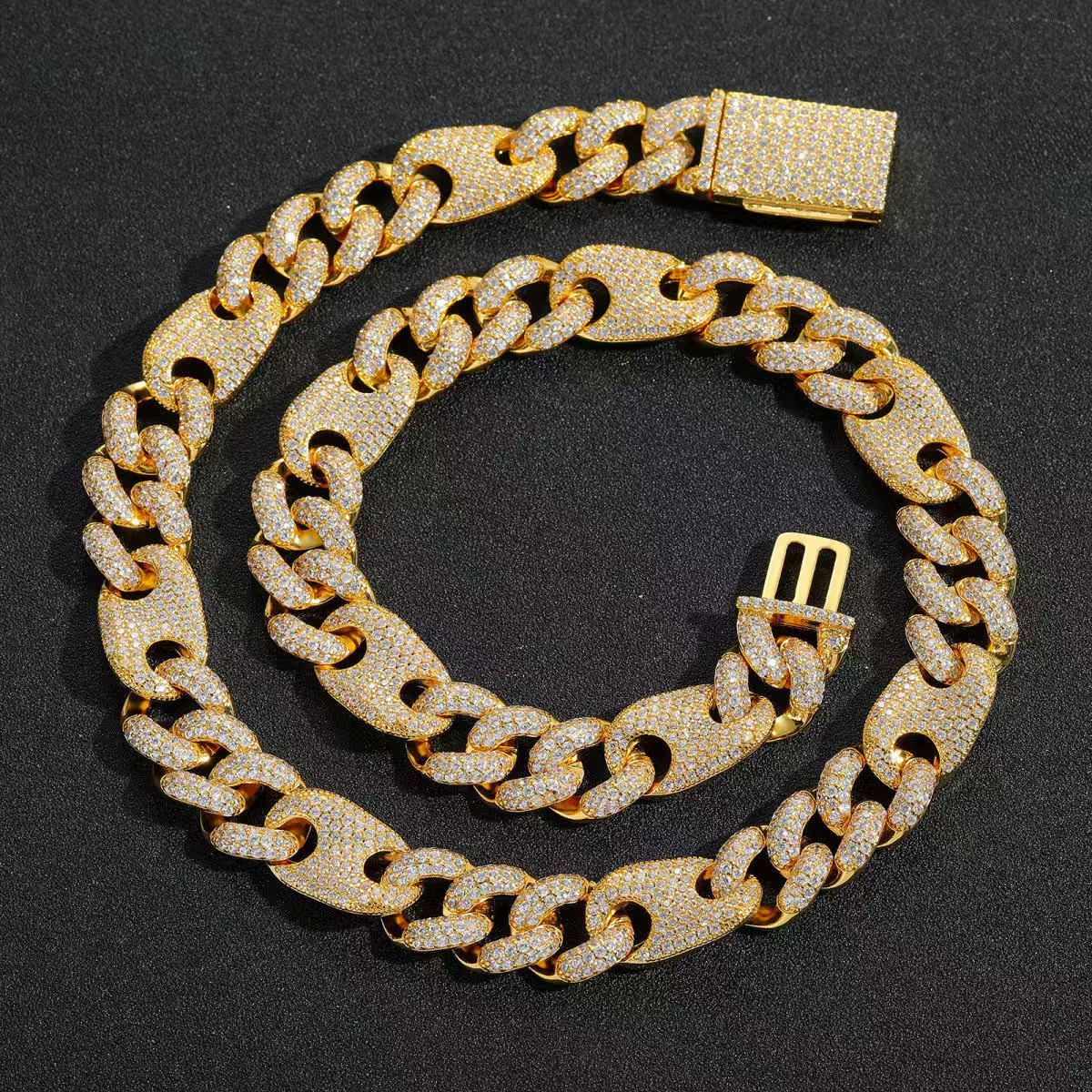 Trendy Cuban necklace for men